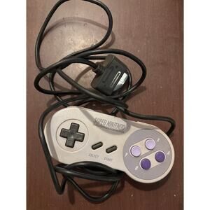 Original Super Nintendo (SNES) controller (MOD. CLV-202)